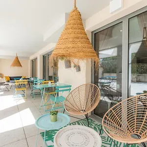 Appart'city Confort - Cote Port 3* La Ciotat